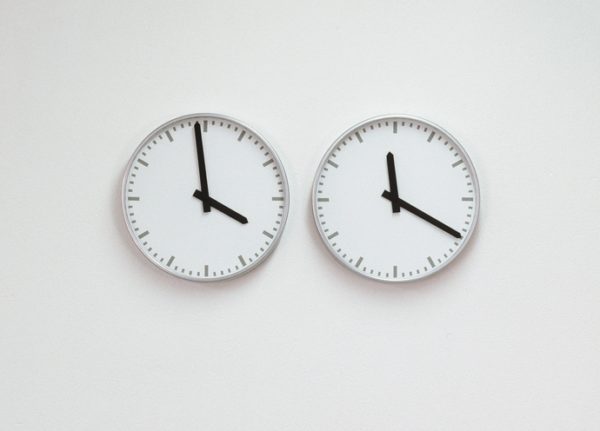 Two Unsync clocks