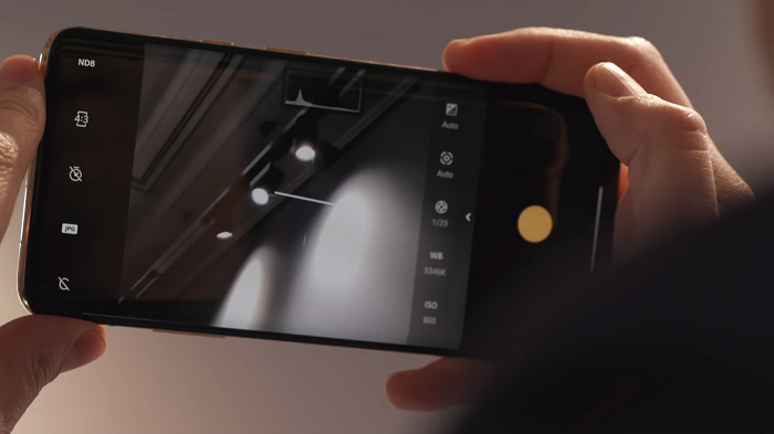 OnePlus Concept One hands-on_ disappearing camera 1-8 screenshot